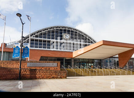 Manchester Central Convention Complex inmitten Schneegestöber. Die Convention Complex war früher Manchester Central Railway Station. Stockfoto