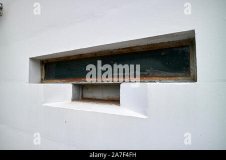 Kugelsicheres Glas Fenster in Bear Creek Road Station prüfen Pförtnerloge auf der Straße Eintritt in Oak Ridge Tennessee USA Stockfoto