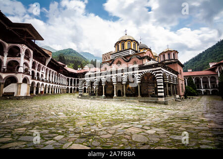 Kloster Rila, einer der wichtigsten touristischen Destinationen und UNESCO-Welterbe in Bulgarien Stockfoto