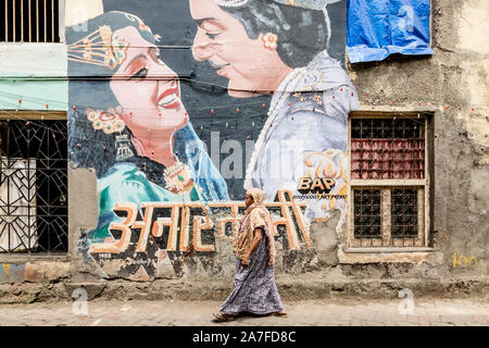 Indische Bollywood Kunst auf ein Gebäude in Mumbai, Indien. Stockfoto