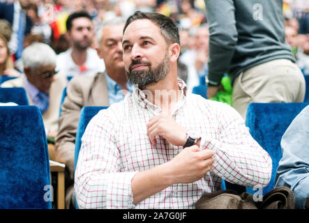 Oviedo, Spanien. 2. September, 2019. Santiago Abascal, Spanischen politischen und Führer der rechtsextremen Partei "VOX", während einer Rede der politischen Partei während der Wahlkampagne von November 2019 Spanisch allgemeine Wahl, im Palast der Kongresse am 2. September 2019 in Oviedo, Spanien. © David Gato/Alamy leben Nachrichten Stockfoto