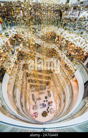 London, Großbritannien. 02 Nov 2019. Peter Jones Weihnachtsdekorationen in der John Lewis Flagship Store in Sloane Square. Credit: Guy Bell/Alamy leben Nachrichten Stockfoto