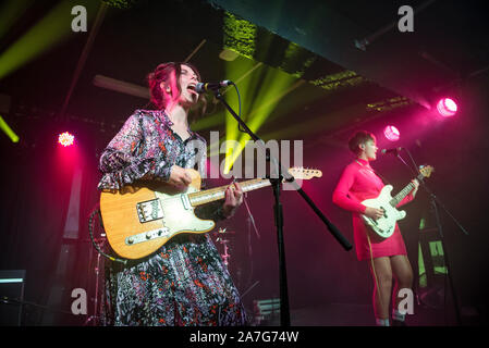 Manchester, Großbritannien. 01.November 2019. Honeyblood am Manchester Academy 3 auf der im normalen Anblick UK Tour, Manchester 2019-11-01 durchführen Stockfoto