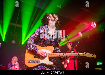 Manchester, Großbritannien. 01.November 2019. Honeyblood am Manchester Academy 3 auf der im normalen Anblick UK Tour, Manchester 2019-11-01 durchführen Stockfoto