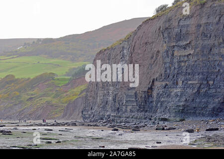 Erosion der Klippen von Robin Hoods Bay Stockfoto