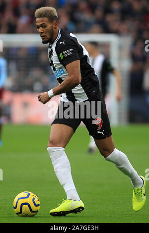 London, Großbritannien. 02 Nov, 2019. Joelinton des Newcastle United in Aktion. Premier League match, West Ham United v Newcastle Utd an der London Stadium, Queen Elizabeth Olympic Park in London am Samstag, den 2. November 2019. Dieses Bild dürfen nur für redaktionelle Zwecke verwendet werden. Nur die redaktionelle Nutzung, eine Lizenz für die gewerbliche Nutzung erforderlich. Keine Verwendung in Wetten, Spiele oder einer einzelnen Verein/Liga/player Publikationen. pic von Steffan Bowen/Andrew Orchard sport Fotografie/Alamy Live news Credit: Andrew Orchard sport Fotografie/Alamy leben Nachrichten Stockfoto