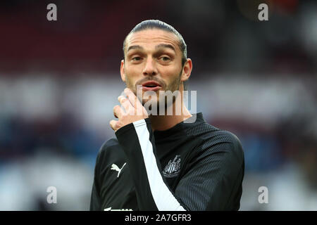 London, Großbritannien. 02 Nov, 2019. Newcastle ist Andy Carroll während der Premier League Match zwischen West Ham United und Newcastle United im Boleyn Ground, London am Samstag, den 2. November 2019. (Credit: Leila Coker | MI Nachrichten) das Fotografieren dürfen nur für Zeitung und/oder Zeitschrift redaktionelle Zwecke verwendet werden, eine Lizenz für die gewerbliche Nutzung Kreditkarte erforderlich: MI Nachrichten & Sport/Alamy Live News Credit: MI Nachrichten & Sport/Alamy Live News Credit: MI Nachrichten & Sport/Alamy leben Nachrichten Stockfoto