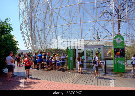 Eingang zu Feuchtgebiete Voliere an ozeanographischen Aquarium in der Stadt der Künste und Wissenschaften in Valencia, Spanien Stockfoto