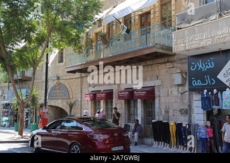 Haret Jdoudna Restaurant und Souvenirladen, König Talal Straße, Madaba, Madaba Governorate, Jordanien, Naher Osten Stockfoto