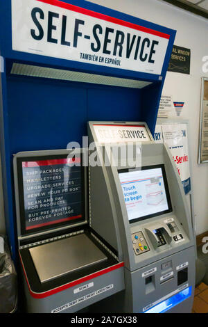 Automatisierte Postal Center Kiosk, USPS, USA Stockfoto