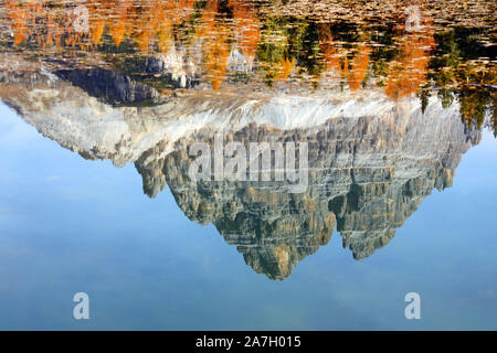 Herbstlandschaft in den Dolomiten, Italien, Europa Stockfoto