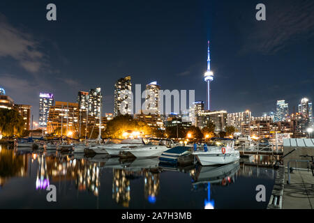 Night Skyline von Toronto, Kanada von Marina Quay West Stockfoto