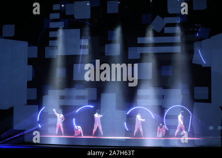 Line Cube Shibuya, Tokio, Japan. 2 Nov, 2019. Öffnung, 2. November 2019 - Fechten: All Japan Fechten Meisterschaften an der Line Cube Shibuya, Tokio, Japan. Credit: YUTAKA/LBA SPORT/Alamy leben Nachrichten Stockfoto