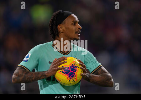 Valentino Lazaro (Inter) während Erie der Italienischen eine "Übereinstimmung zwischen Bologna 1-2 Inter zu Renato Dall Ara Stadion am 02 November, 2019 in Bologna, Italien. Credit: Maurizio Borsari/LBA/Alamy leben Nachrichten Stockfoto