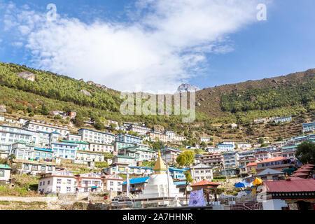 Namche Bazar Dorf auf dem Weg zum Everest Base. Nepal. Asien. Stockfoto