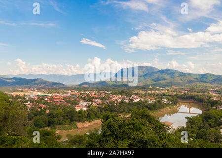 Panorama der Landschaft und Stadt Luang Prabang in Laos. World Tour und Südostasien. Stockfoto