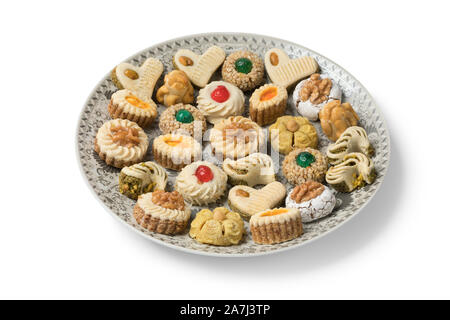 Vielfalt der traditionellen festlichen Marokkanischen Cookies auf weißem Hintergrund Stockfoto