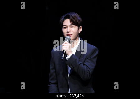 Koreanische Sänger und Schauspieler Kim Myung-soo, professionell, bekannt als L, der Koreanischen Boy Group Unendliche führt während 2019 Kim Myung soo solo Ventilator Stockfoto