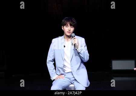 Koreanische Sänger und Schauspieler Kim Myung-soo, professionell, bekannt als L, der Koreanischen Boy Group Unendliche führt während 2019 Kim Myung soo solo Ventilator Stockfoto