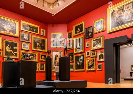 2 Nov 19. Melbourne, Victoria. 19. Jahrhundert europäischen Salon in der National Gallery von Victoria