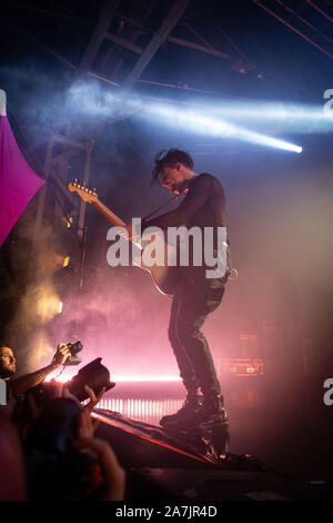 Yungblud (Dominic Richard Harrison) in Concerto al Fabrique, Milano. Foto di Davide Merli pro Alamy Stockfoto