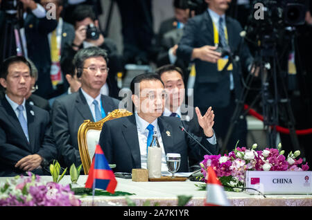 Bangkok, Thailand. 3. November, 2019. Chinesische Ministerpräsident Li Keqiang Adressen der 22. China-ASEAN (10 1) Leiter' Treffen in Bangkok, Thailand, November 3, 2019. Credit: zhai Jianlan/Xinhua/Alamy leben Nachrichten Stockfoto