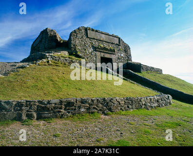 Anzeigen S des Jubiläums Denkmal auf dem Gipfel der Moel Famau in der Clwydian Hügel Bereich AONB, Denbighshire, Wales, UK: George III goldenes Jubiläum im Jahr 1810. Stockfoto
