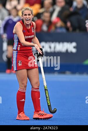 Stratford, London, UK. 3. November 2019. Lea Wilkinson (Großbritannien). England v Chile. FIH-Frauen Olympic hockey nähere Bestimmung. Lee Valley Hockey und Tennis Center. Stratford. London. Vereinigtes Königreich. Credit: Sport in Bildern/Alamy leben Nachrichten Stockfoto