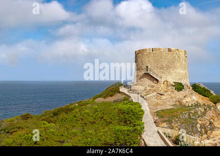 Torre di Longonsardo, ein Wehrturm aus dem 16. Jahrhundert, die von der Spanischen, Santa Teresa di Gallura, Olbia-Tempio, Sardinien, Italien, Stockfoto