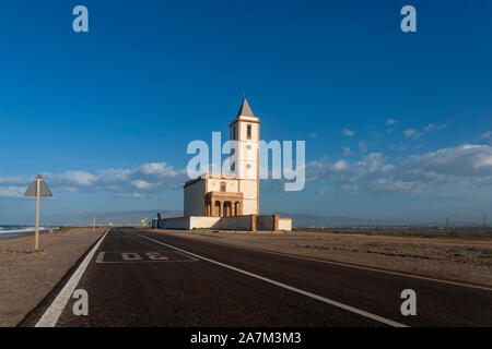 Kirche der Salzbergwerke im Naturpark Cabo de Gata, Almeria Stockfoto