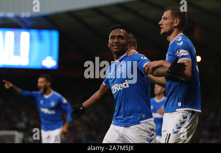 Hampden Park, Glasgow, UK. 3. November, 2019. Scottish League Cup Fußball, Rangers gegen Herz von Midlothian; Alfredo Morelos von Förster feiert, nachdem er macht es 3-0 zu den Förstern in der 62. Minute Credit: Aktion plus Sport/Alamy leben Nachrichten Stockfoto