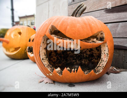 Halloween Monster sind in Kürbisse geschnitzt.. erschreckend.. Stockfoto