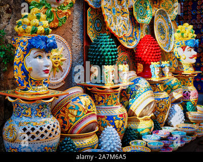 Keramik Kunsthandwerk zum Verkauf in Sizilien Italien Stockfoto