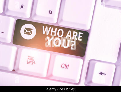 Handschrift Text schreiben, die Youquestion. Konzeptionelle Foto jemand fragt Ihr demonstratingal Hintergrund oder Geschichte weiß PC-Tastatur mit leeren Stockfoto