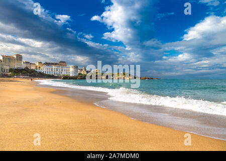 Blick auf La Grande Plage in Biarritz, Frankreich Stockfoto