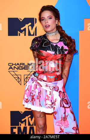 Halsey an den MTV Europe Music Awards 2019, bei der fibes Konferenz & Ausstellung Zentrum von Sevilla, Spanien statt. Stockfoto