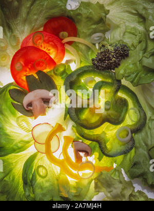 Zutaten für gesunde, frische Salat Stockfoto