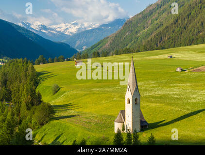 Alte Kirche in Kails bin Grosglockner Stockfoto