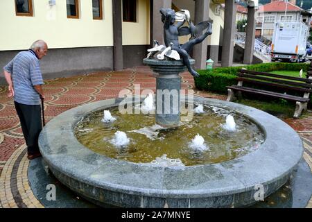 Brunnen in TRYAVNA - Balkan - Bulgarien Stockfoto