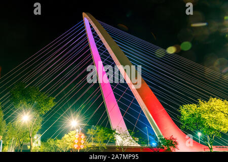 Die Ansicht des Xinshougang Brücke, die vor kurzem für die Öffentlichkeit geöffnet ist yongding Fluss zu überqueren, zieht die Aufmerksamkeit der lokalen Bürger dank der spe Stockfoto