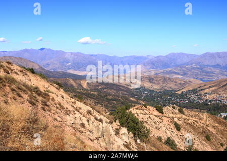 Die malerische Landschaft des Tian Shan Gebirge in der Nähe von Chimgan, Usbekistan Stockfoto