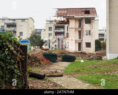 Abbruch einer Wohnsiedlung in Regensdorf ZH Stockfoto