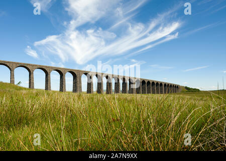 Ribblehead Viadukt in den Yorkshire Dales National Park, North Yorkshire, England. Stockfoto