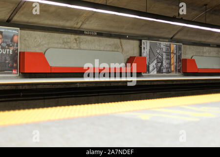 Quebec, Kanada. Leere Plattform im Radisson U-Bahn Station in Montreal Stockfoto