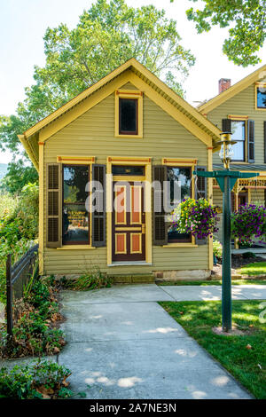 Alexander Financial Group, der ehemaligen Kanzlei von M R Shaffner, 200 North 2nd Street, McConnellsburg, PA Stockfoto