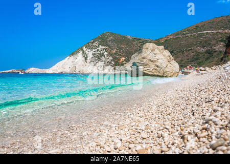 Berühmte Petanoi Strand in Kefalonia, Griechenland. Stockfoto