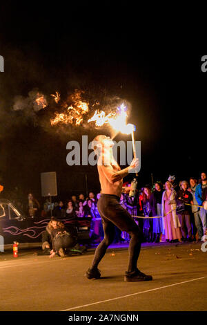 Parade der verlorenen Seelen, Feuershow, Vancouver, British Columbia, Kanada Stockfoto