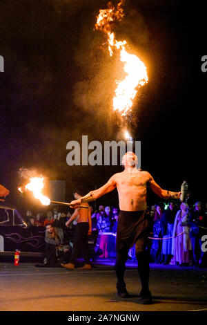 Parade der verlorenen Seelen, Feuershow, Vancouver, British Columbia, Kanada Stockfoto