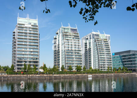 Die NV high-rise apartment Gebäude, Salford Quays, Salford, Manchester, Greater Manchester, England, Vereinigtes Königreich Stockfoto