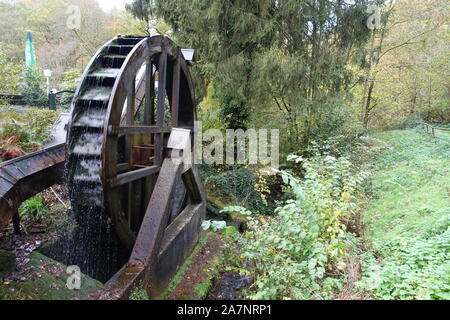 Wassermühle am Laubach kurz vor der Mündung in die Wied, Neuwied, Rheinland-Pfalz, Deutschland Stockfoto